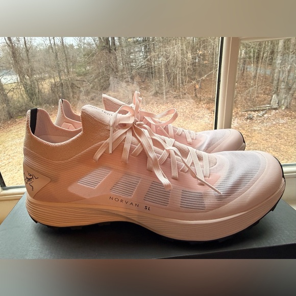 Arc’teryx Women’s Norvan 9 Trail Running Shoe – Rose - Picture 9 of 11